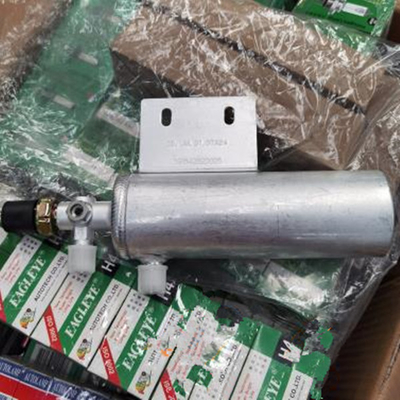 ชิ้นส่วนอะไหล่รถบรรทุก Sinotruk Howo เครื่องเป่าเครื่องปรับอากาศ WG1642820025